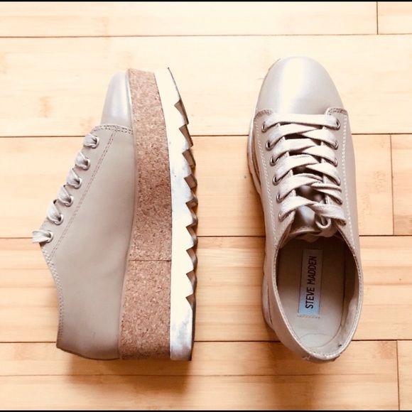 Steve Madden Shoes - Steve Madden🕶🎒Drop Price ✅